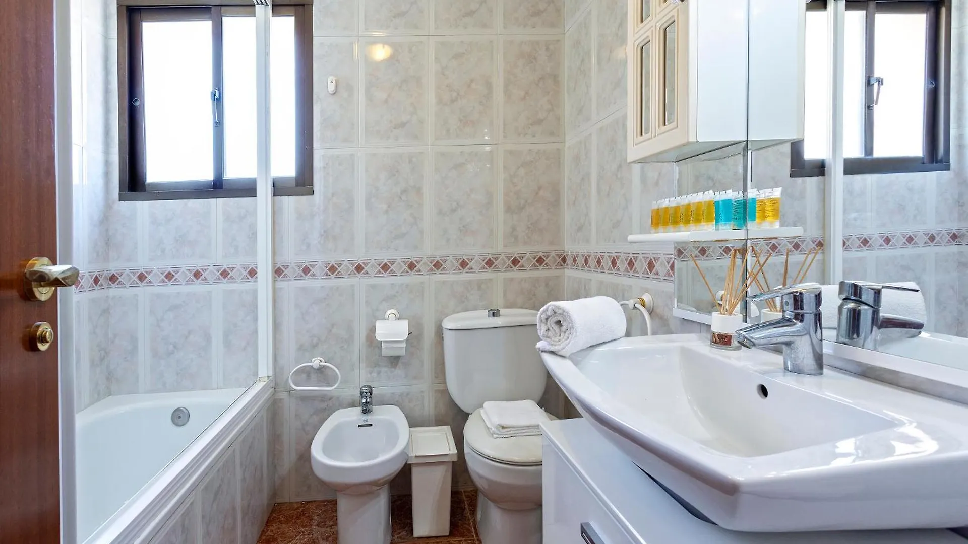 Sunstay Luxe Flat III Mar Torremolinos 0*,